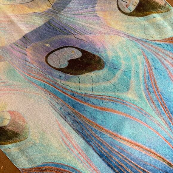 Metropolitan Museum Of Art Silk Scarf MMA Made In Italy Peacock Feather Sheer - Picture 7 of 8